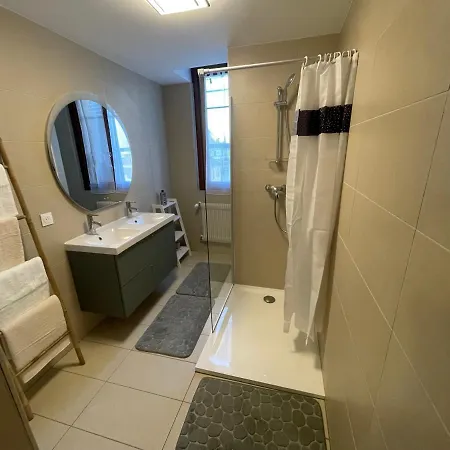 Le Fil D'or Apartment *